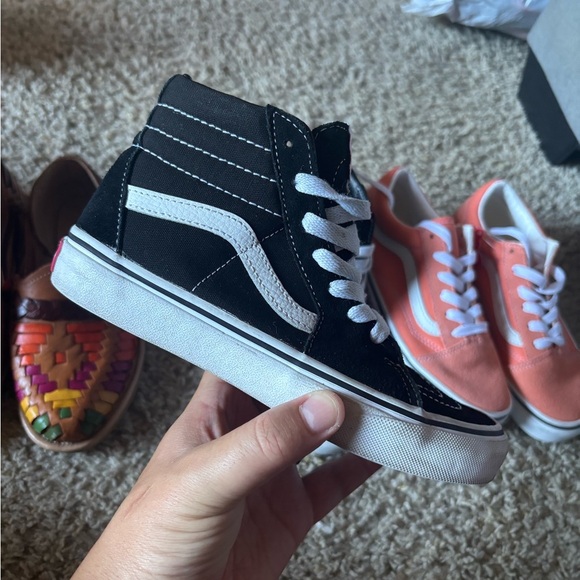 Women’s shoes bundle - Picture 2 of 6